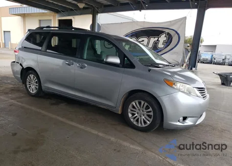 2014 Toyota Sienna Xle z USA, uszkodzony, nr VIN 5TDYK3DCXES513506